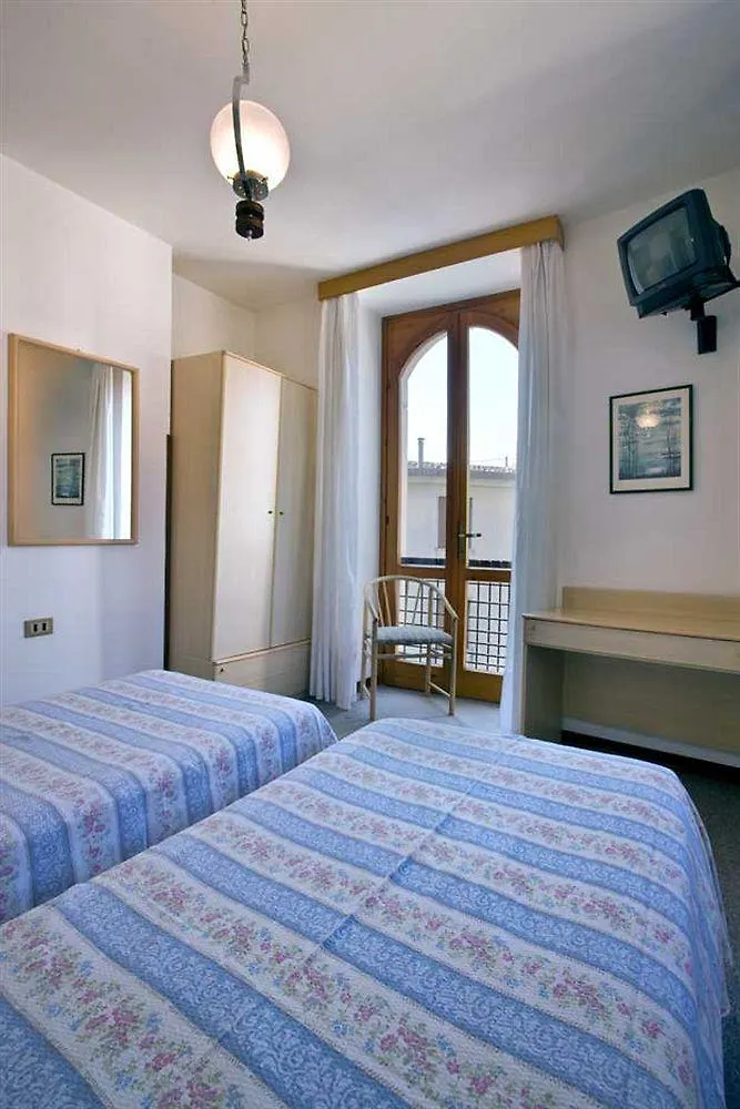 Garni Hotel Tignale 3*,  Włochy