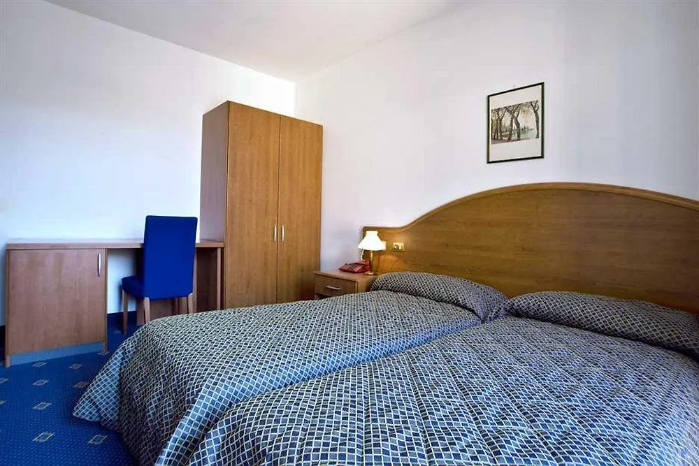 Garni Hotel Tignale Italia