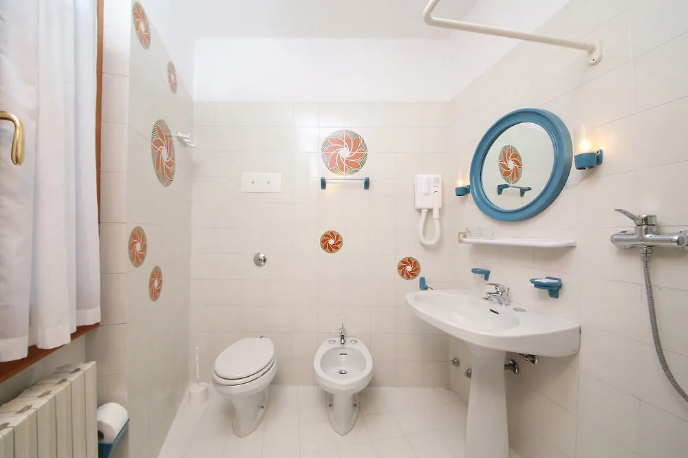 Garni Hotel Tignale Italia